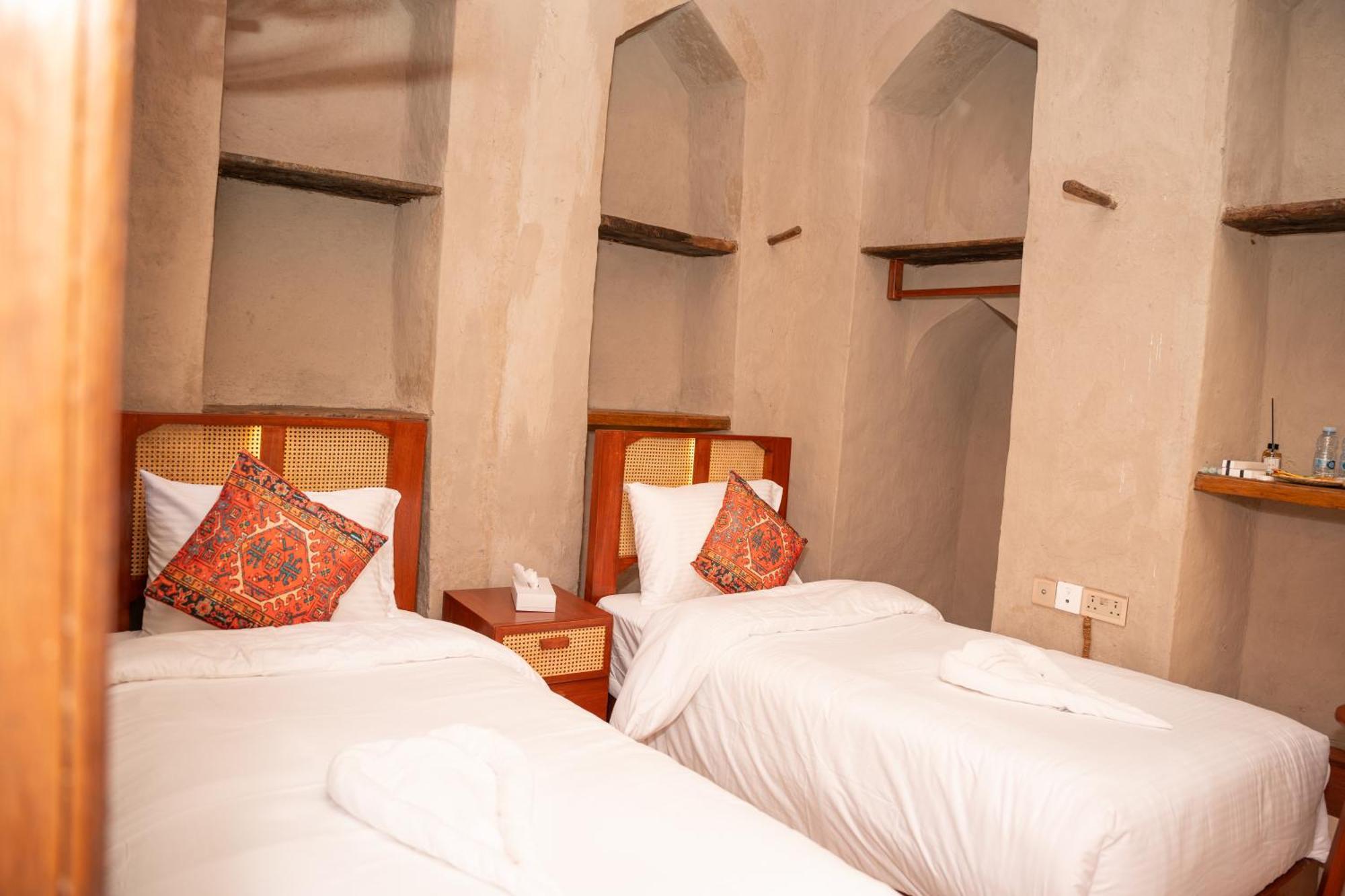 Nomad Inn Nizwa Bagian luar foto